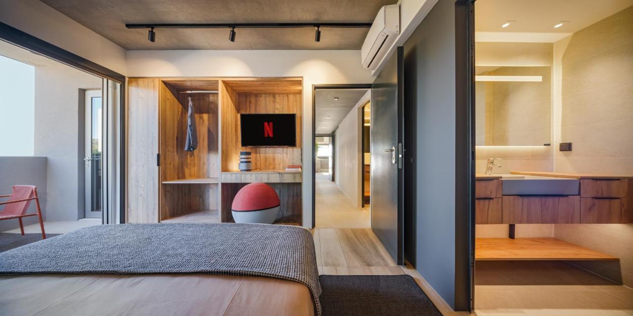 3 Olive Trees Aparthotel อานาวีซอส ภายนอก รูปภาพ
