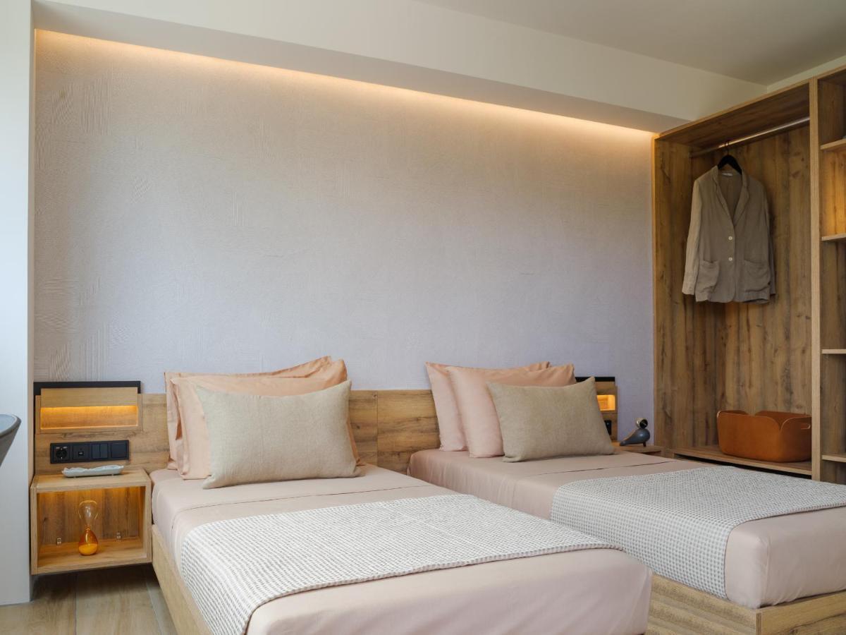 3 Olive Trees Aparthotel อานาวีซอส ภายนอก รูปภาพ