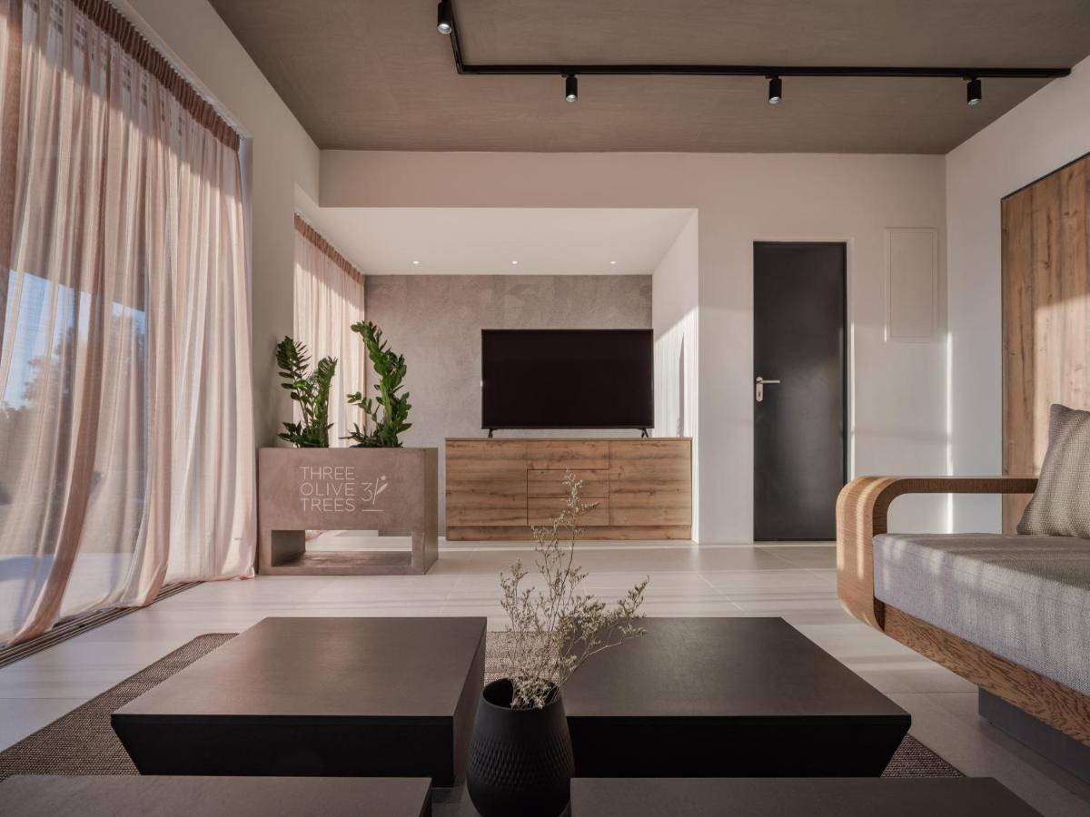 3 Olive Trees Aparthotel อานาวีซอส ภายนอก รูปภาพ